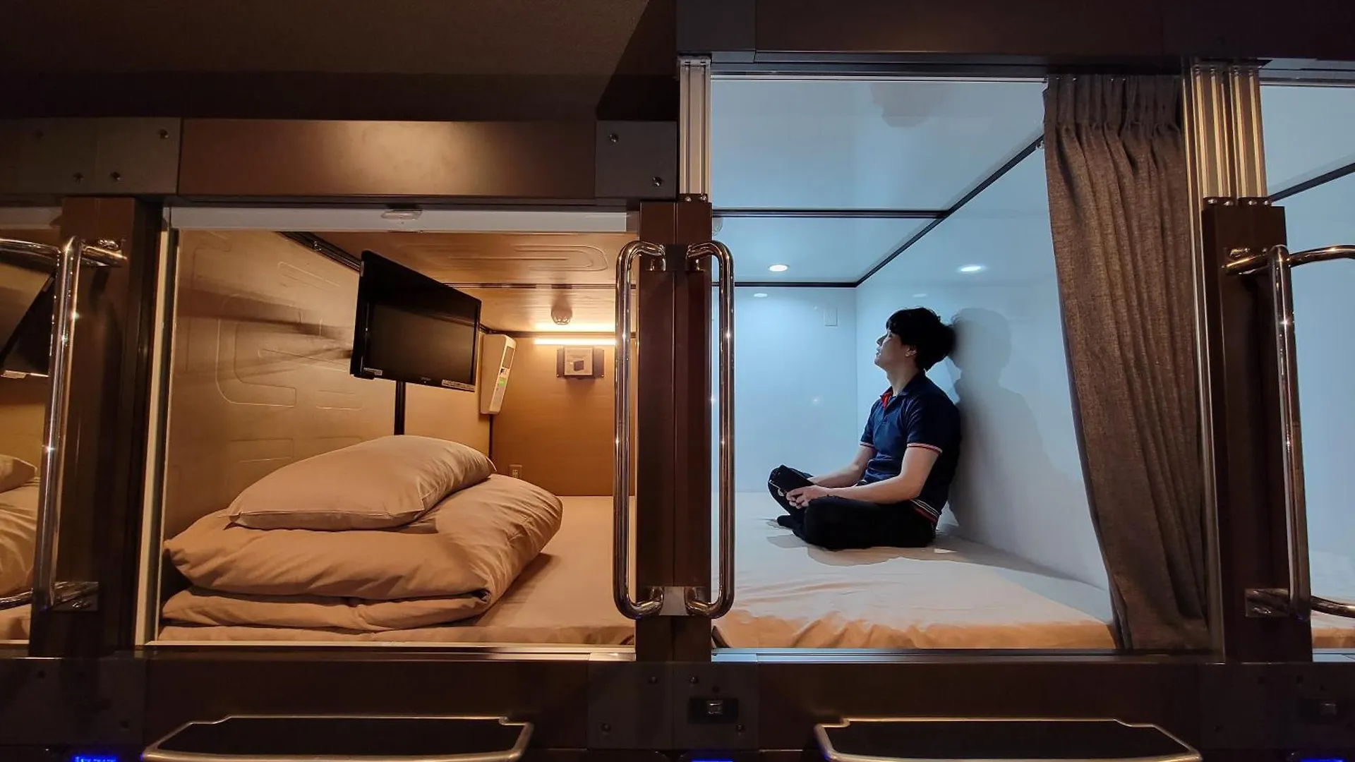 Anshin Oyado Shinjuku Ekimaeten Tōkyō Hôtel capsule