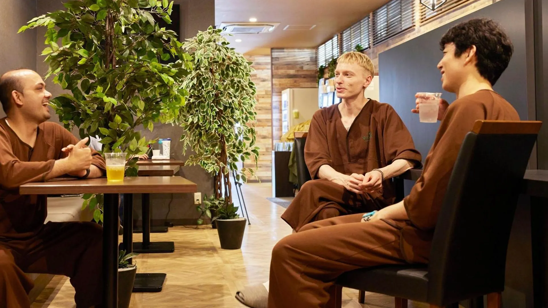 Anshin Oyado Shinjuku Ekimaeten Tōkyō Hôtel capsule